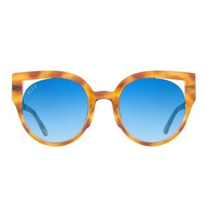 Diff Eyewear Accessories - DIFF Penny Sunglasses in Torti with blue flash Diff Eyewear Accessories - DIFF Penny Sunglasses in Torti with blue flash